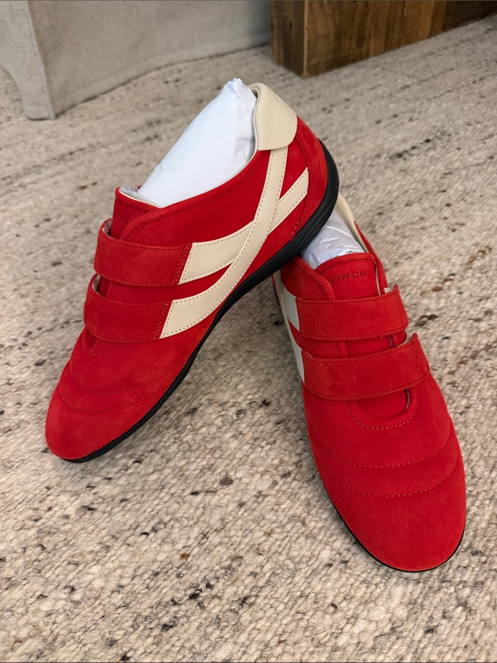 NWOB Vince Sonic Sneaker - size 9 Crimson